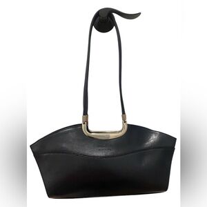 New Pelletterlia Italia Handbag. Made and purchased in Italy.